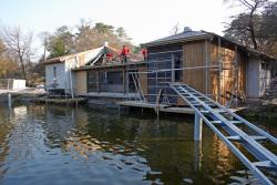 Destruction de l'ancien bâtiment des gorilles du zoo de la palmyre